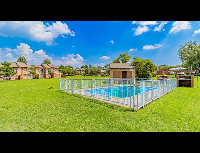 2 BEDROOM APARTMENT FOR SALE IN NOORDWYK